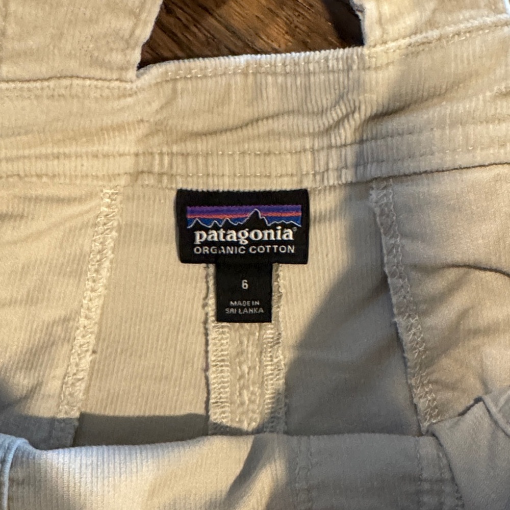 Patagonia Stand Up Cropped Corduroy Cream Overalls - Picture 3 of 7